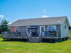 8447 Cavendish Road  Cavendish, PE C0A 1N0