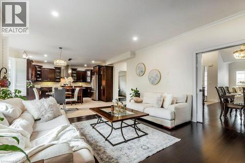14 Anastasia Drive, Kitchener, ON - Indoor Photo Showing Living Room