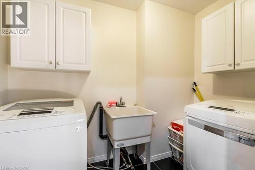14 Anastasia Drive, Kitchener, ON - Indoor Photo Showing Laundry Room