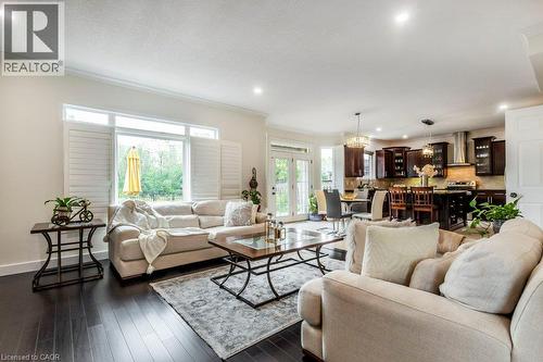 14 Anastasia Drive, Kitchener, ON - Indoor Photo Showing Living Room