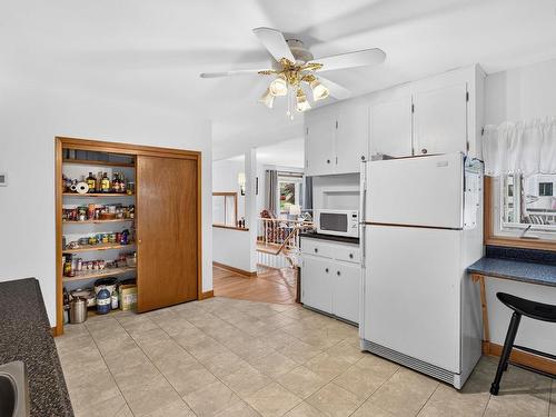 15 Cranston Ave,, Dartmouth, NS - Indoor Photo Showing Kitchen
