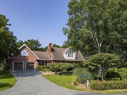 2 Shepherds Lane Tantallon, NS B3Z 2K6