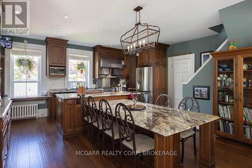 Eat-in kitchen with granite counter - 38 Yates Street, St. Catharines (Downtown), ON - Indoor