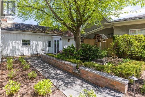 The feel of a secret garden - 38 Yates Street, St. Catharines (Downtown), ON - Outdoor