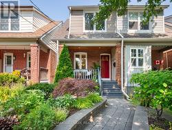14 FIELDING AVENUE Toronto, ON M4J 1R5