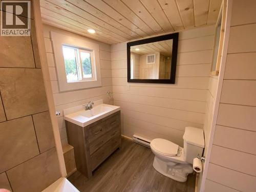 27-6263 Lund, Powell River, BC - Indoor Photo Showing Bathroom