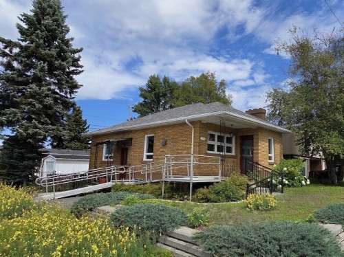 Front of Structure - 575 Rue Perreault E., Rouyn-Noranda, QC - Outdoor