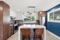 71 Rue De Mésy  Boucherville, QC J4B 4C7