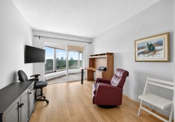 Bedroom - 