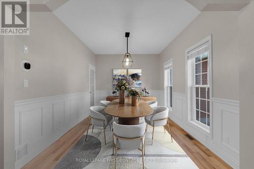 43 Vanderpost Crescent, Essa, ON - Indoor Photo Showing Dining Room