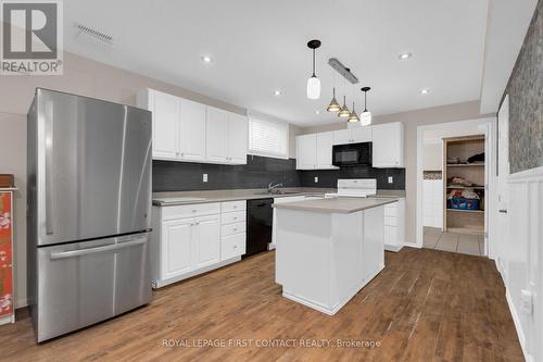 43 Vanderpost Crescent, Essa, ON - Indoor Photo Showing Kitchen