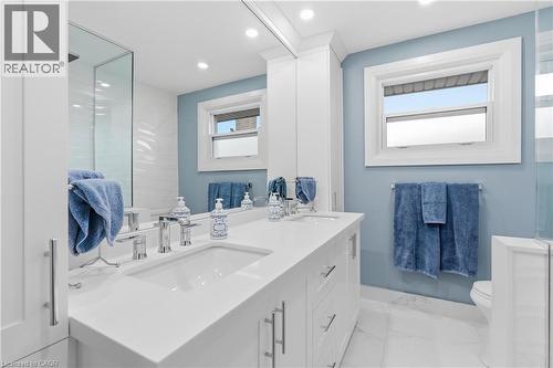 58 Moxley Drive, Hamilton, ON - Indoor Photo Showing Bathroom