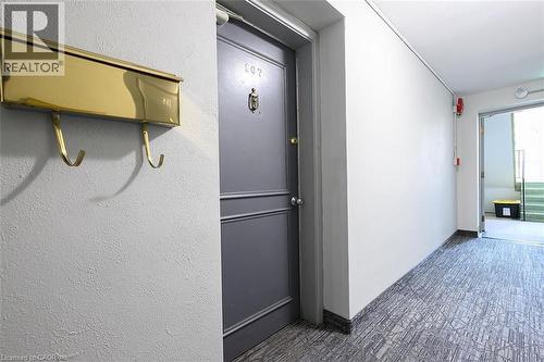 9 Grant Boulevard Unit# 107, Dundas, ON - Indoor Photo Showing Other Room