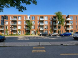 301-3600 Rue Rachel E.  Montréal (Rosemont/La Petite-Patrie), QC H1W 0C4