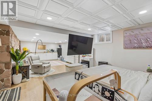 3 Chicopee Terrace, Kitchener, ON - Indoor