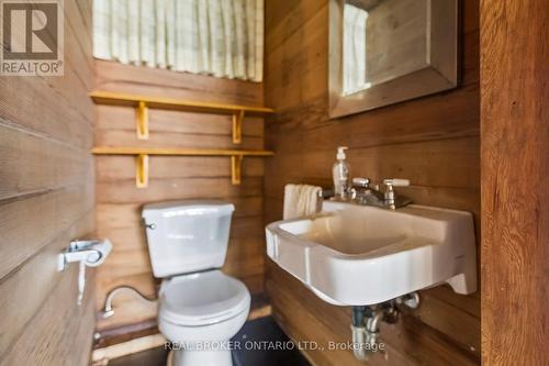 3 Chicopee Terrace, Kitchener, ON - Indoor Photo Showing Bathroom