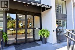 150 CHARLTON Avenue E Unit# 2206 Hamilton, ON L8N 3X3
