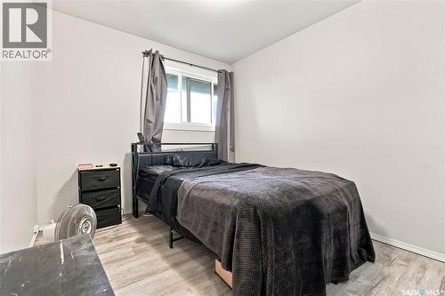 216 425 115Th Street E, Saskatoon, SK - Indoor Photo Showing Bedroom