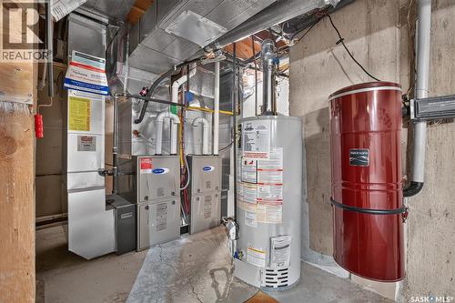 2054 Braun Bay, Regina, SK - Indoor Photo Showing Basement