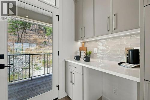 2071 Cortina Drive, Kelowna, BC - Indoor Photo Showing Other Room