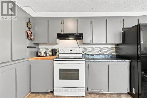 1080 Smith Street, Quinte West (Murray Ward), ON - Indoor Photo Showing Kitchen