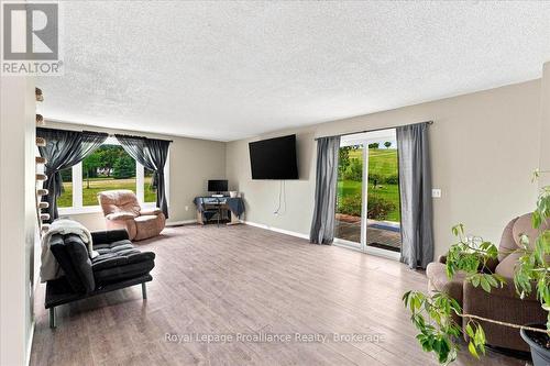 1080 Smith Street, Quinte West (Murray Ward), ON - Indoor Photo Showing Other Room