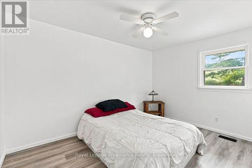 1080 Smith Street, Quinte West (Murray Ward), ON - Indoor Photo Showing Bedroom