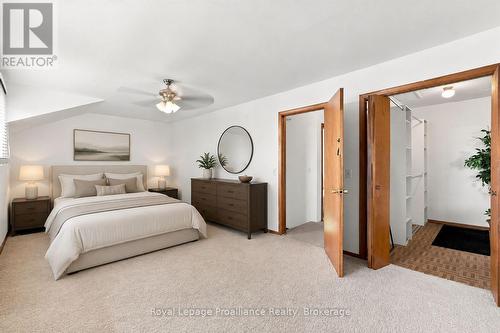 1080 Smith Street, Quinte West (Murray Ward), ON - Indoor Photo Showing Bedroom