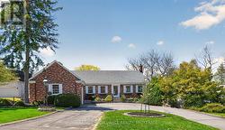 209 FAIRWAY HILL CRESCENT Kingston (Central City West), ON K7M 2B5