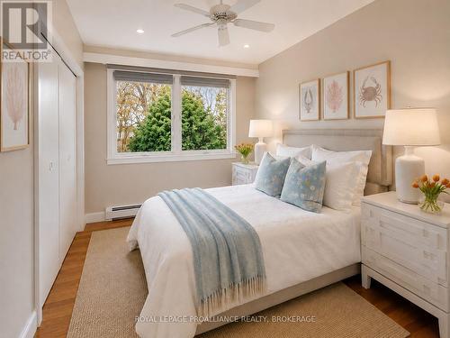 209 Fairway Hill Crescent, Kingston (Central City West), ON - Indoor Photo Showing Bedroom