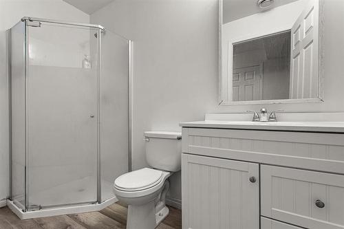 3 Jadyn Lane, Brandon, MB - Indoor Photo Showing Bathroom