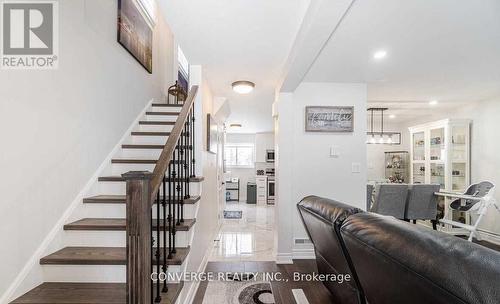 39 GREENWOOD CRESCENT , Brampton, Ontario L6S 1T2 2