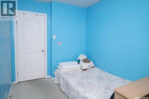 1421 H Avenue N, Saskatoon, SK - Indoor Photo Showing Bedroom