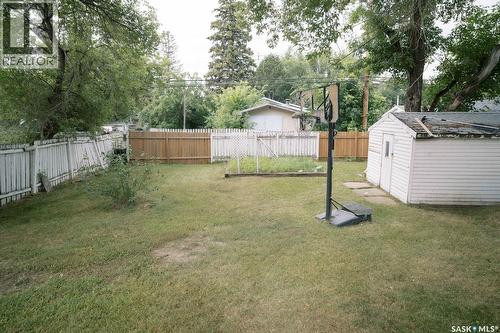 1421 H Avenue N, Saskatoon, SK - Outdoor With Backyard