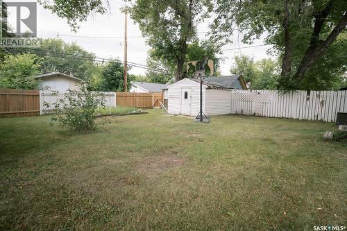 1421 H Avenue N, Saskatoon, SK - Outdoor