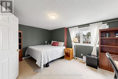 38 Activa Avenue, Kitchener, ON - Indoor Photo Showing Bedroom