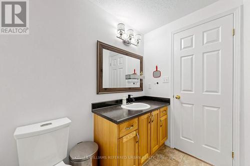 38 Activa Avenue, Kitchener, ON - Indoor Photo Showing Bathroom