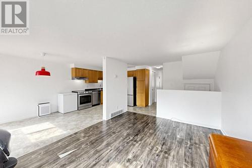 38 Activa Avenue, Kitchener, ON - Indoor Photo Showing Kitchen
