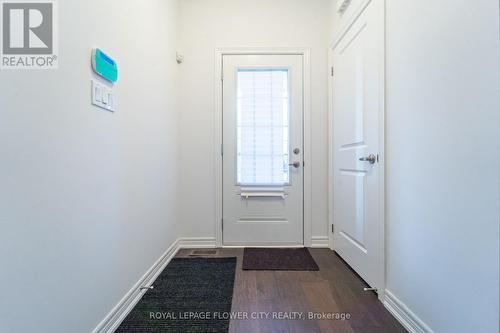 413 16Th Street E, Hamilton, ON - Indoor Photo Showing Other Room