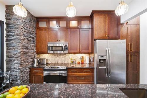 18 Noble Ave, Winnipeg, MB 