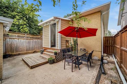18 Noble Ave, Winnipeg, MB 
