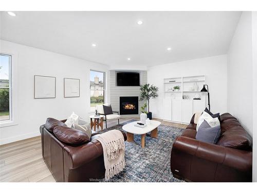 814 Lacasse, Tecumseh, ON 