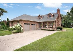 814 Lacasse Tecumseh, ON N8N 2C5