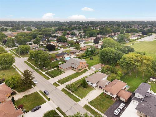 814 Lacasse, Tecumseh, ON 