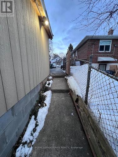 BSMNT - 208 ROSEMOUNT AVENUE , Toronto, Ontario M9N 3C3 2