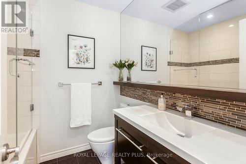 2985 Dancer Court, Mississauga, ON - Indoor Photo Showing Bathroom