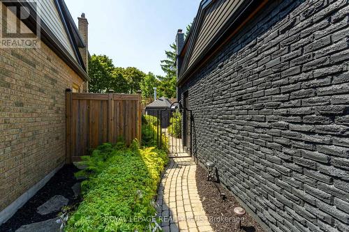 2985 Dancer Court, Mississauga, ON - Outdoor