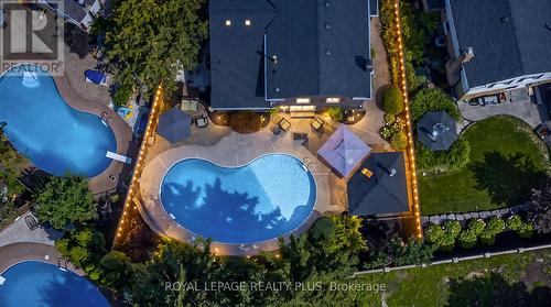 2985 Dancer Court, Mississauga, ON - Outdoor With In Ground Pool