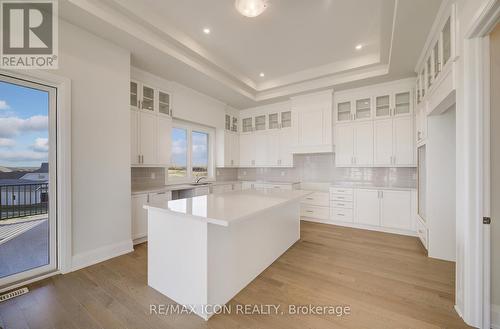 55 William Crisp Drive E, Caledon, ON - Indoor Photo Showing Kitchen