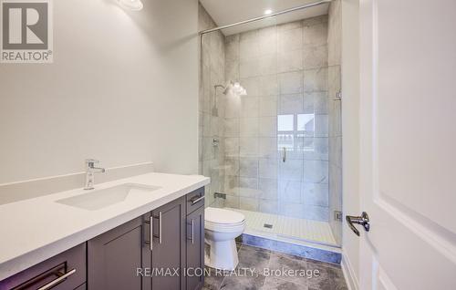 55 William Crisp Drive E, Caledon, ON - Indoor Photo Showing Bathroom